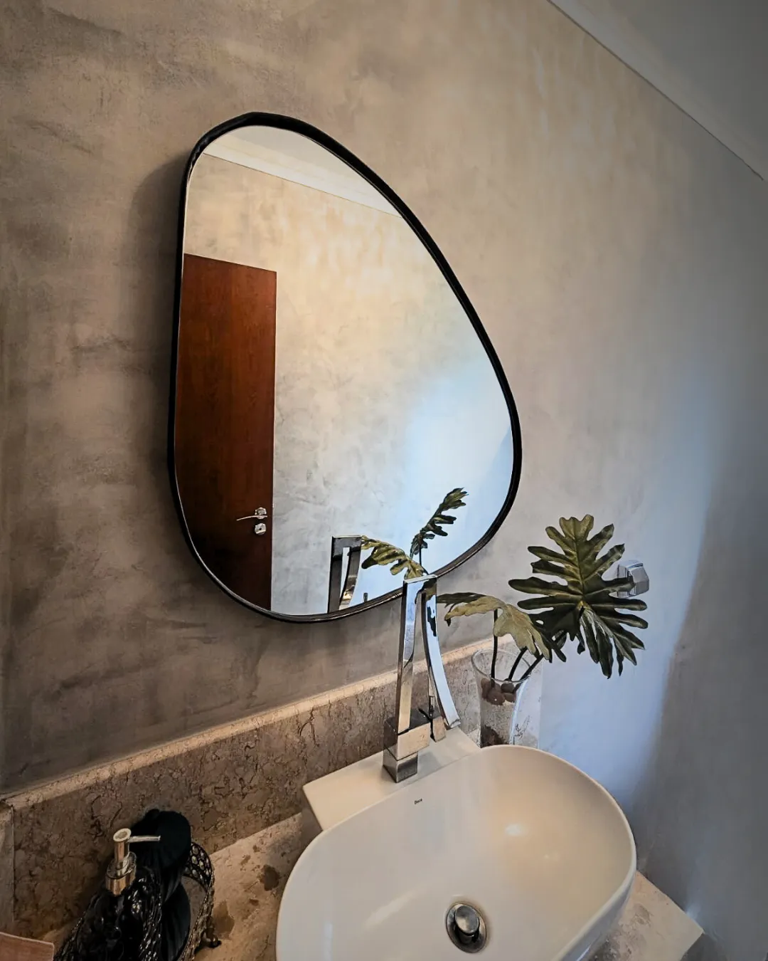 Espelho Decorativo Orgânico Delta